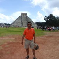 George Gonzales的照片