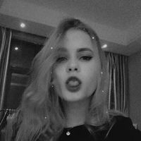 Julia 尤利亚的照片