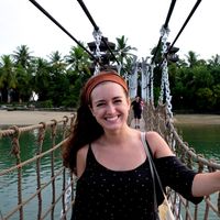 Laura Leger的照片