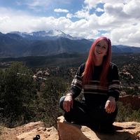 Le foto di Leah Lewi