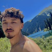 Zhengis Sydyk的照片