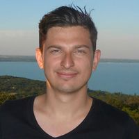 Gábor Bendegúz Szabó的照片