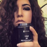 Nur Öksüz的照片