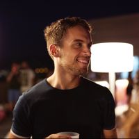 Luis López的照片