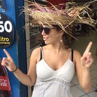 Júlia Pescarini's Photo
