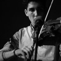 Joshua Calafato的照片