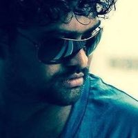 Pavan Potluri的照片