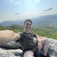 Lucas Dionisopoulos的照片