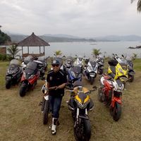 Фотографии пользователя andra movic