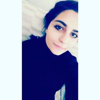 Cansın Dikmecli的照片