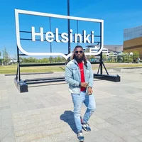 Derrick Hamisi的照片