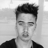 dylan  ferrein的照片