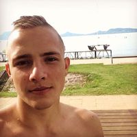 Ádám Magyar的照片