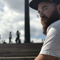 Aria Eshaghi的照片