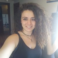 Nihal Güngör的照片