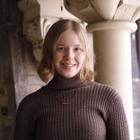 Naomi Hazlett的照片