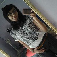 Reni Handayani's Photo