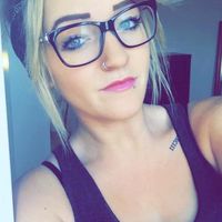 Mya Mcdonald的照片