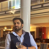 شين سومراجن's Photo