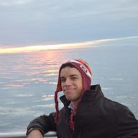 Charles John的照片