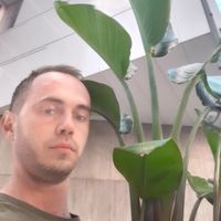 Anton Zavalii的照片