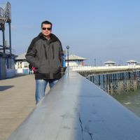 Kristóf Szabó的照片