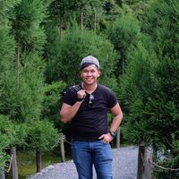 Christian Emmanuel Mandi的照片