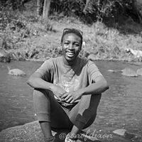 Ivy Majimbo的照片