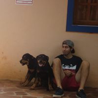 Emilio Clark的照片