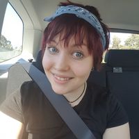 Madeleine Dyer的照片