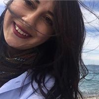 Emine Aksel的照片