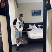 Dhia Mansour's Photo