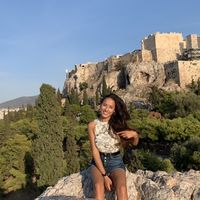 Hasnae  Yechou的照片