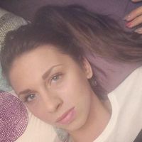 Kat Krajová的照片