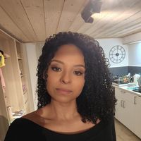 MONIQUE FERREIRA's Photo