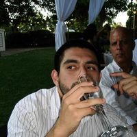 Chris Chavez的照片