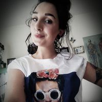 Mary Caligari的照片