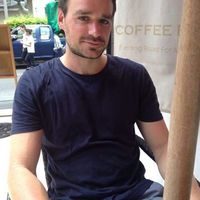 Roland Herbert的照片