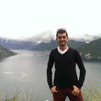Gokhan Ozgurbuz的照片