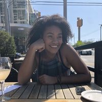 Mercedez Gaia的照片