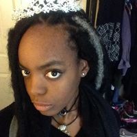 mayah lovell的照片