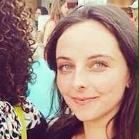 Nicole Casamento的照片