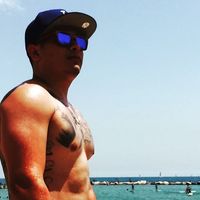 Damian Gomez的照片