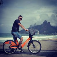 Carlos Cataño的照片