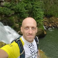 Zoltan Magony的照片