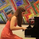 Immagine di Emma Guercio plays Chopin and Mozart