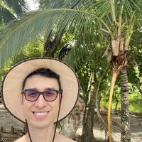 Alejandro Hidalgo Salas的照片