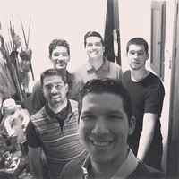 Cesar M Trujillo的照片