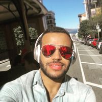 Ewan Mohamed的照片