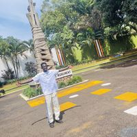 Muni Emmanuel的照片